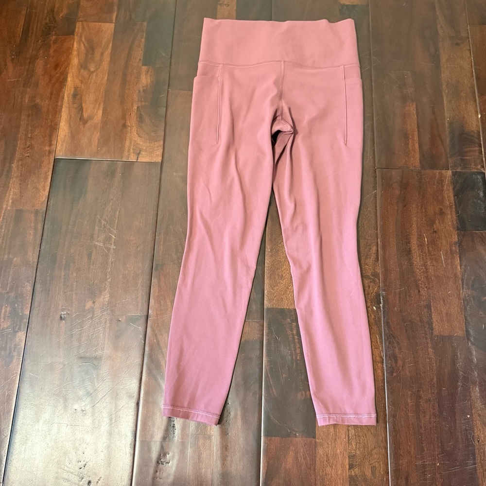 Athleta Salutation Stash Pocket II 7/8 Tight Women’s Size Small Mauve